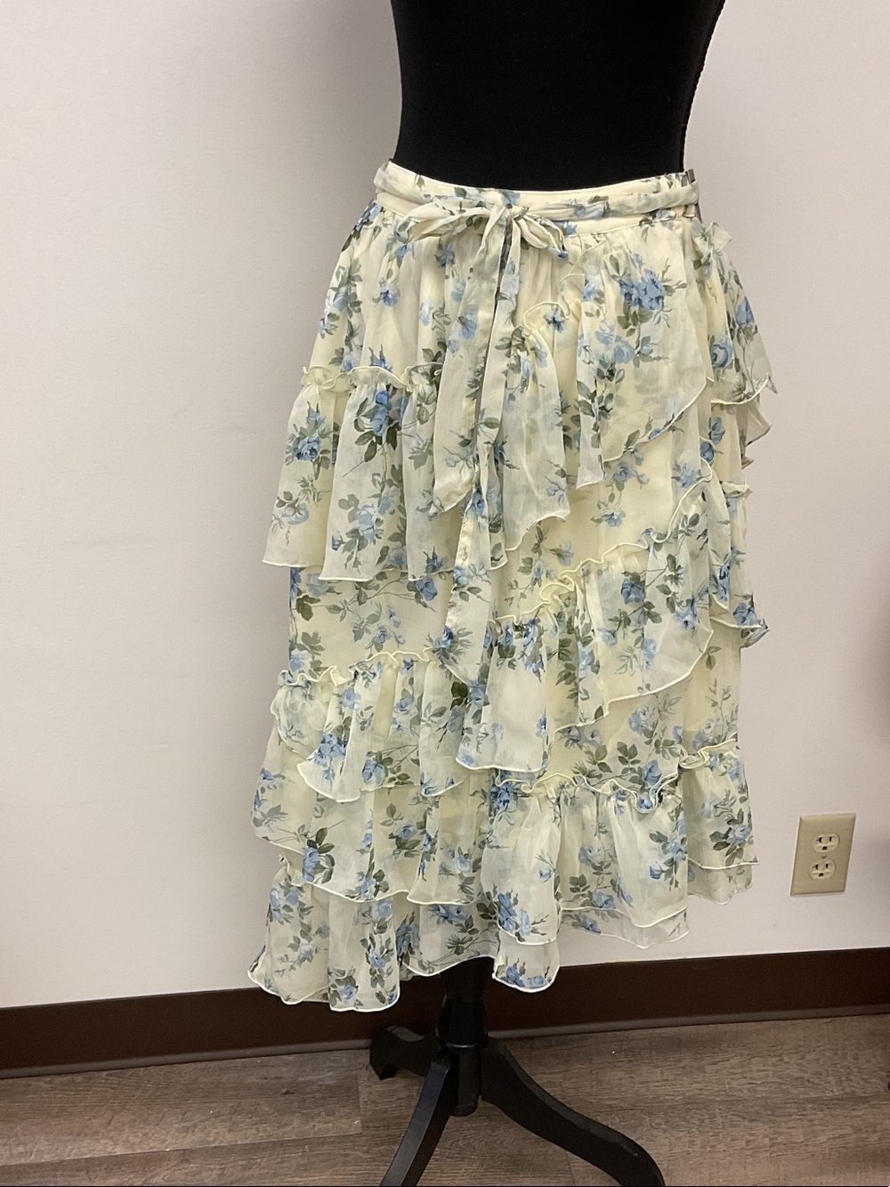 Abercrombie & Fitch Cream Floral Tiered Maxi Skirt with Blue Bloom